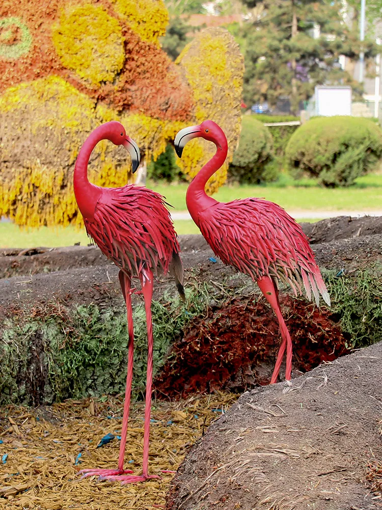 Home Decor Garden Sculpture Decor Iron Crafts Flamingo Statue Garden Decoration Balcony Courtyard Park Shopping Window Ornaments