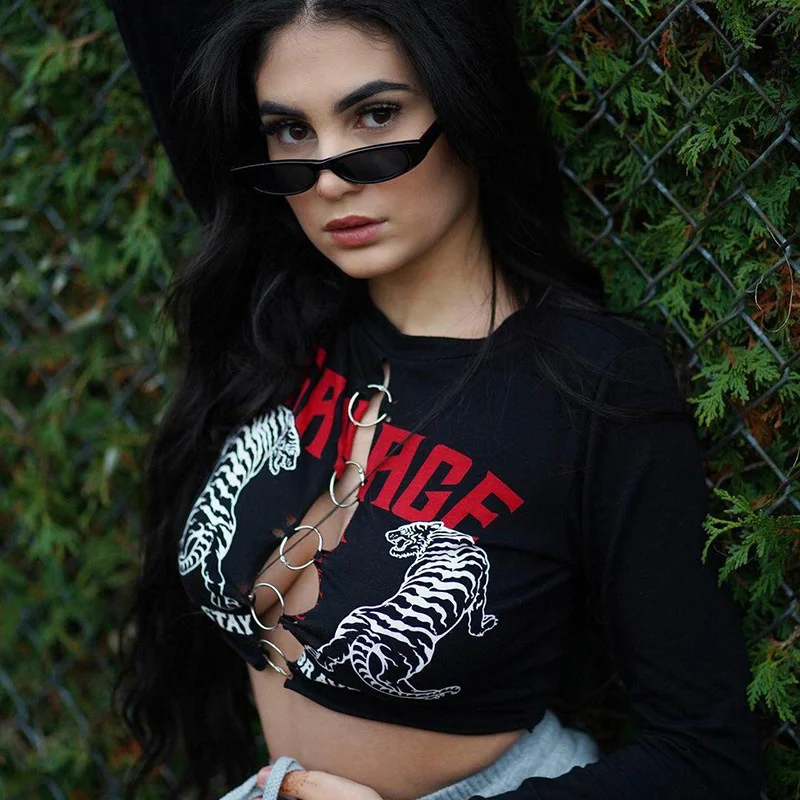 Gothic Round Neck Women Crop Tops Female Long Sleeved Cardigan T-Shirt Iron Ring Letter Tiger Printing Black Sports Women Top