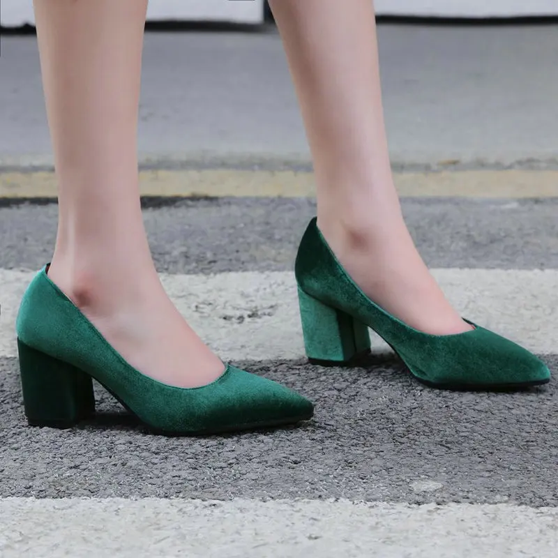 Sianie Tianie velour velvet classic office woman pumps shoes green burgundy black stilettos block high heels women shoes size 43