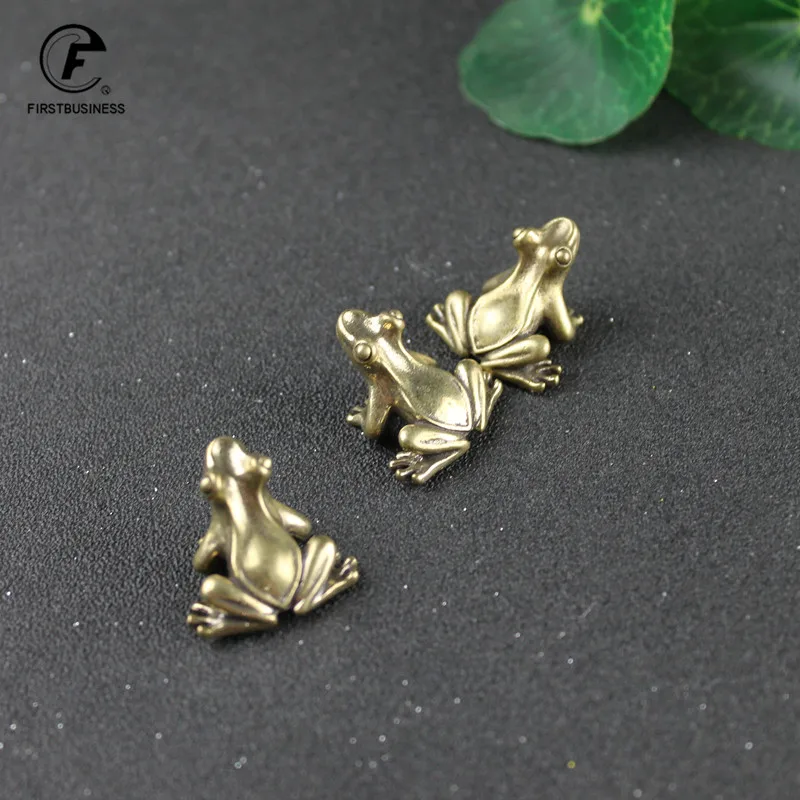 Brass Small Frog Miniatures Figurines Vintage Handmade Copper Animal Ornaments Home Decor Christmas Decoration Kawaii Gifts