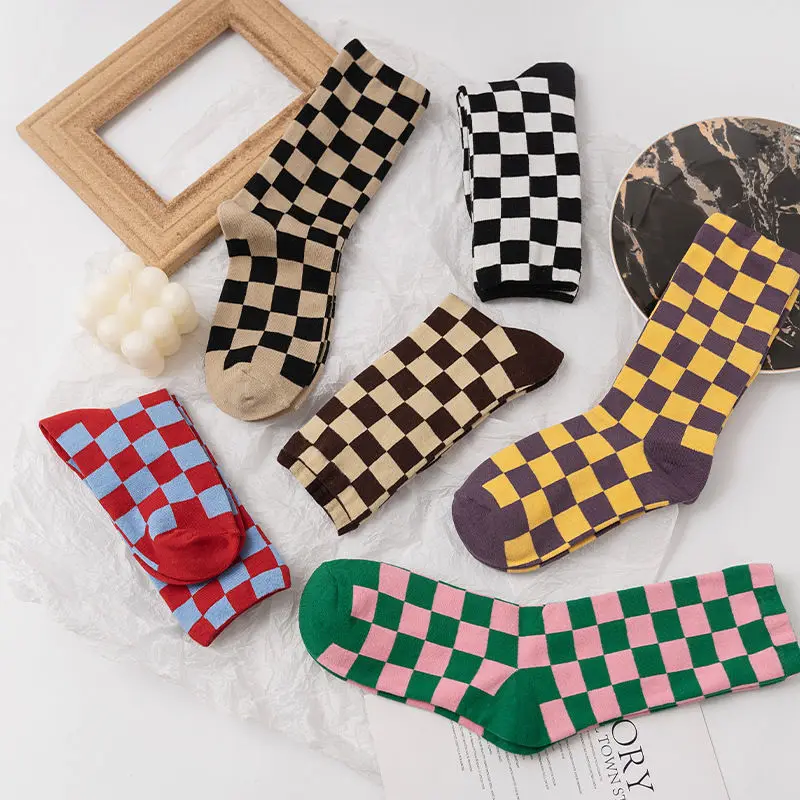 

ins checkerboard medium tube socks simple men and women couples wild plaid socks wide mouth stitching personality socks