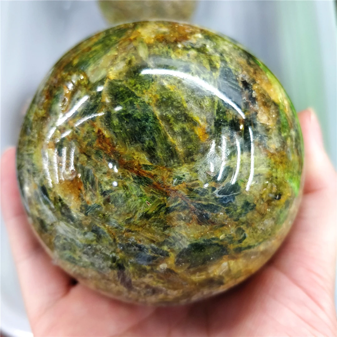 Real Crystals Euchlorite Quartz Natural Stones Collection Kmaite Green Mica Mineral Rocks Ball Sphere Chakra Decor Living Room