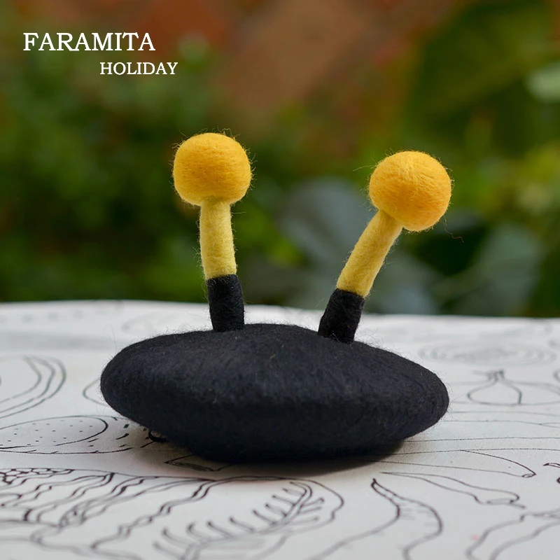 

Faramita Holiday Magic Women Kids Tiaras Girls 3D Handmade 100% Wool Felt Little Bee Hair Clip Hairpin Cute Black