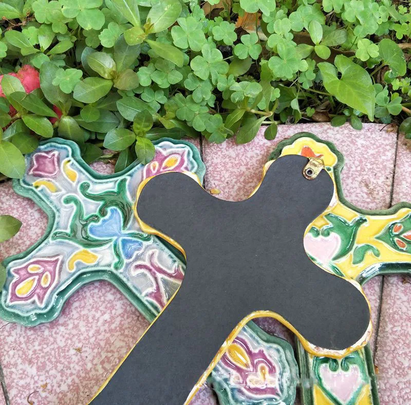 Cross Sculpture Ceramic Crafts Painted Delicate Ornaments Sand Table Decoration Holiday Gifts Home Decoration