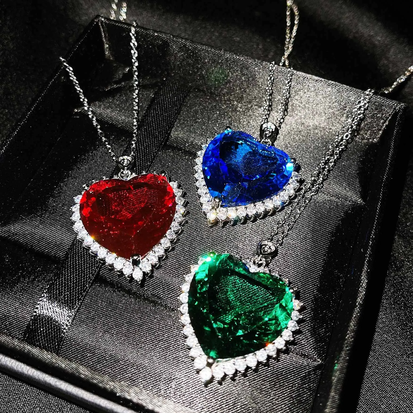 QTT Luxury Big Heart Shaped Cubic Zirconia Pendant Necklace Silver Color Clavicle Chain Necklace Chians Choker for Women Banquet