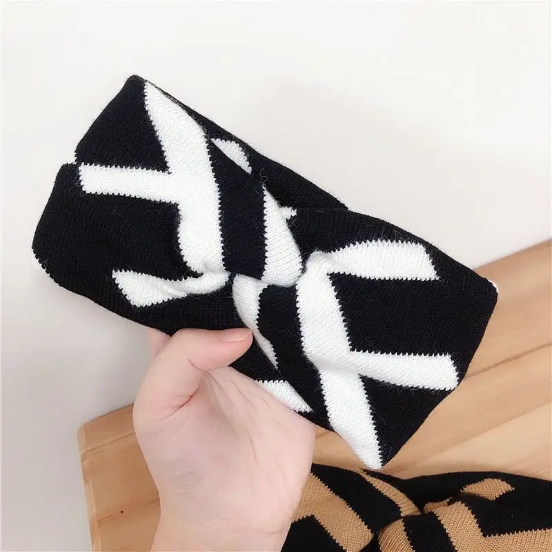 Soft Winter Women Knitted Headbands Hair Bands New design Letter Hair bands for Girls Casual Acrylic Ladies Hair Accessories