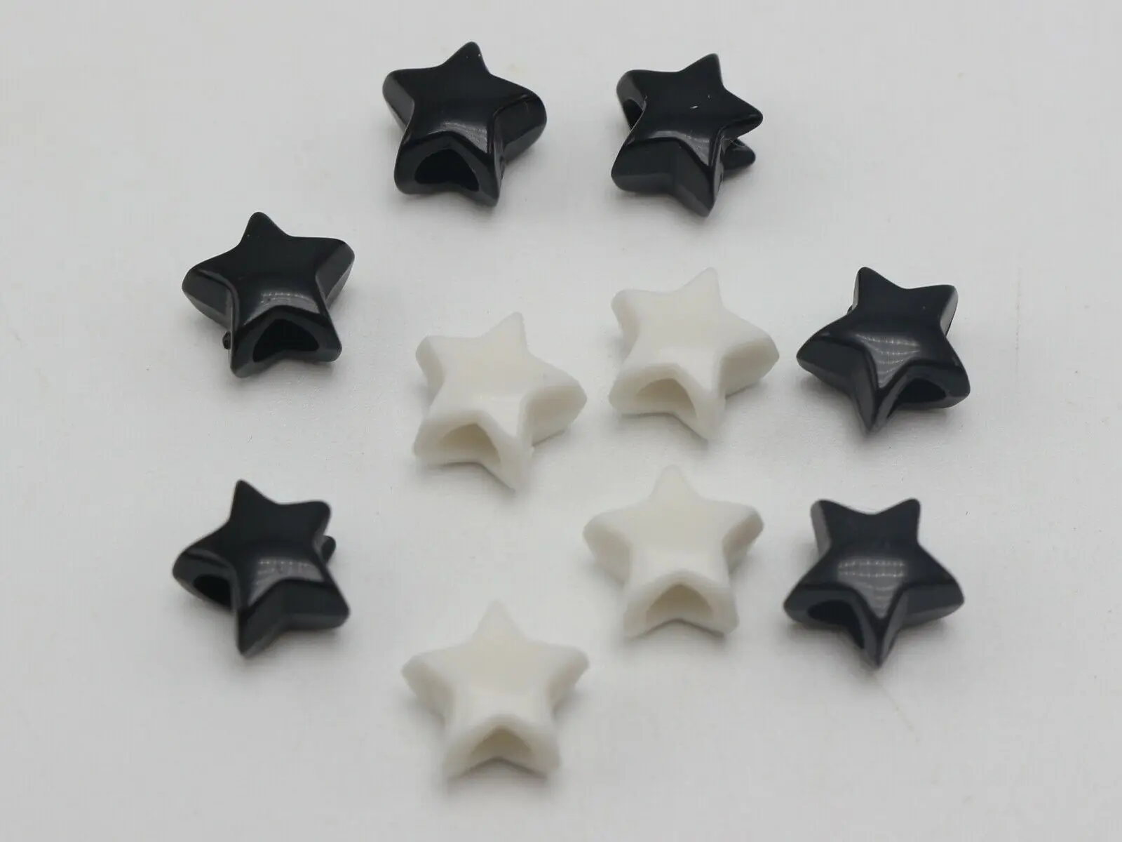 200 Black White Color Acrylic Star Pony Beads 10mm for Kids Craft Kandi Bracelet