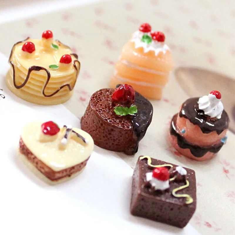 5Pcs di Simulazione di Torte di Cioccolato Cibo In Miniatura Figurine Accessori Casa Delle Bambole Decorare La Vostra Carino Dollhouse Aggiungere Un Po 'di Vivace Aure