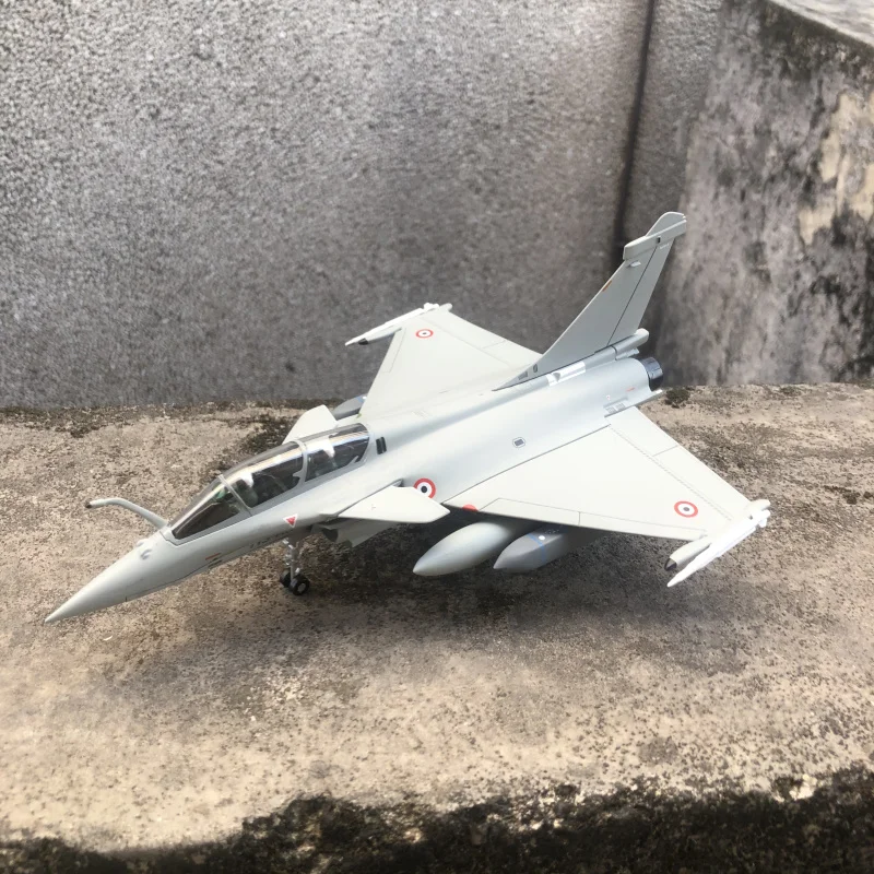 Diecast 1:72 Scale French Rafale B Simulation Alloy Fighter Aircraft Model Finished Product Collection Ornaments