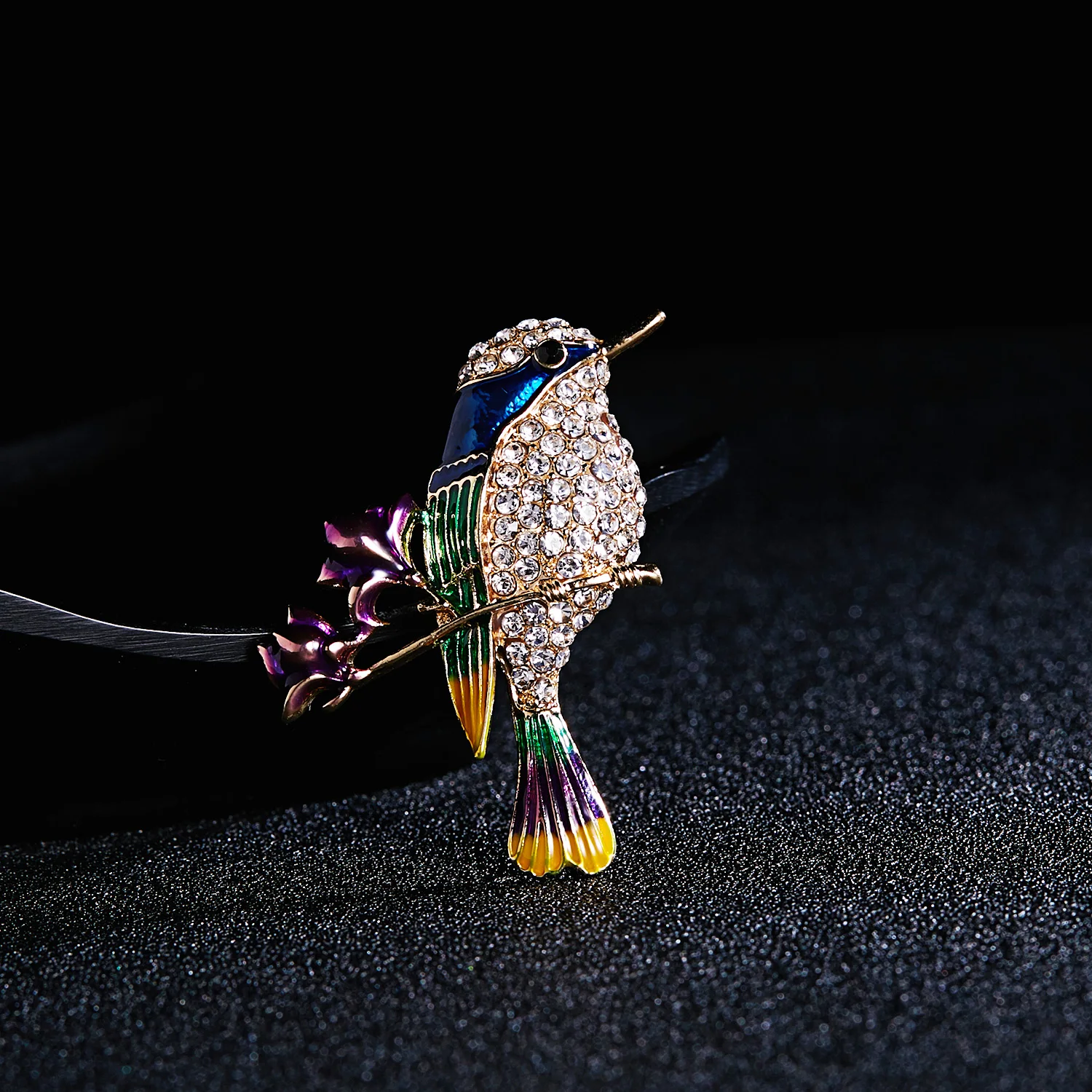 Rinhoo Enamel Rhinestone Bird Brooch Pins Cute Flying Little Bird Hummingbird Wild Goose Crow Animal Badge Buckle Jewelry Gifts