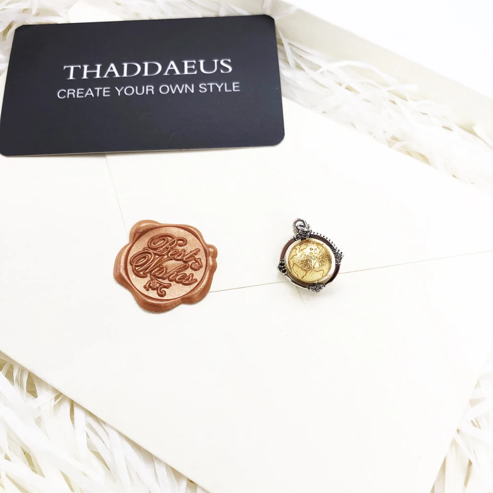 Drehbarer Vintage-Globus-Charm „The World of Rebels“ aus Sterlingsilber 925, Modeschmuck für Damen und Herren, Geschenk – Detail 5