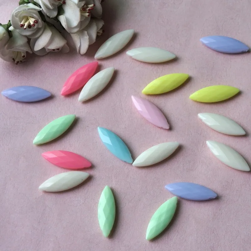 30Pcs/Lot 10x30mm Colorful Transverse Hole Long Leaves Acrylic Beads For Jewelry Making DIY Bracelet Necklace Accessories