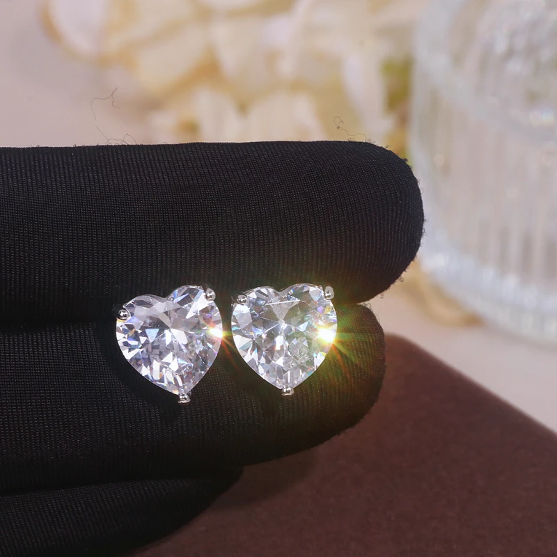 Classic Romantic Cubic Zirconia Heart Stud Earrings for Women Silver Color Wedding Party Earrings Female Bridal Elegant Jewelry