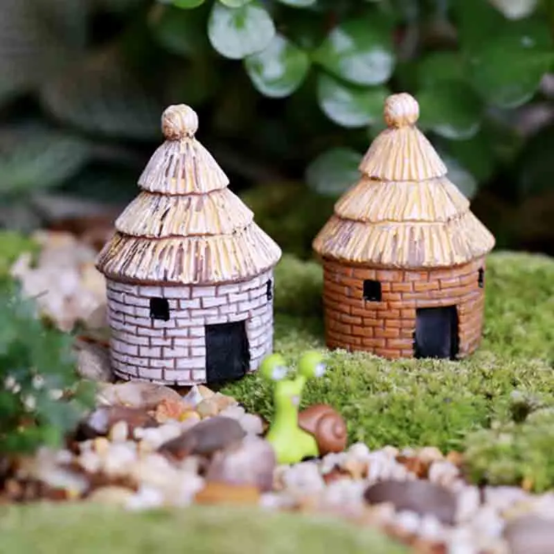 2 Pcs  Mini Country House Cottages for DIY Toys Crafts Figure Moss Garden Decoration Terrarium Figurines Miniature Figurines