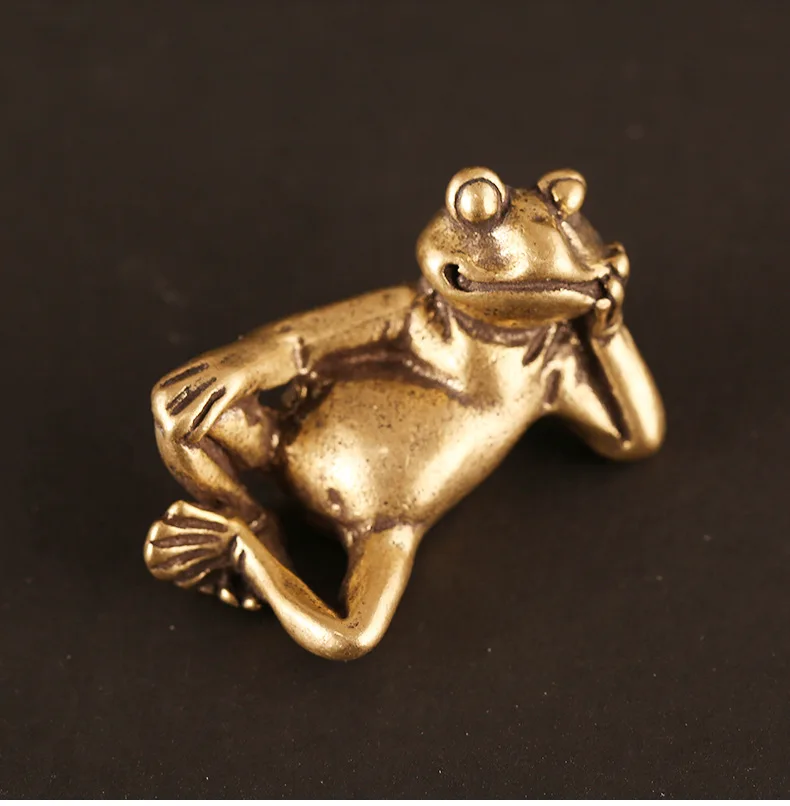 Handmade Pure solid Brass Leisurely frog craft DIY table ornament TV cabinet Miniature desktop decoration accessories a3141