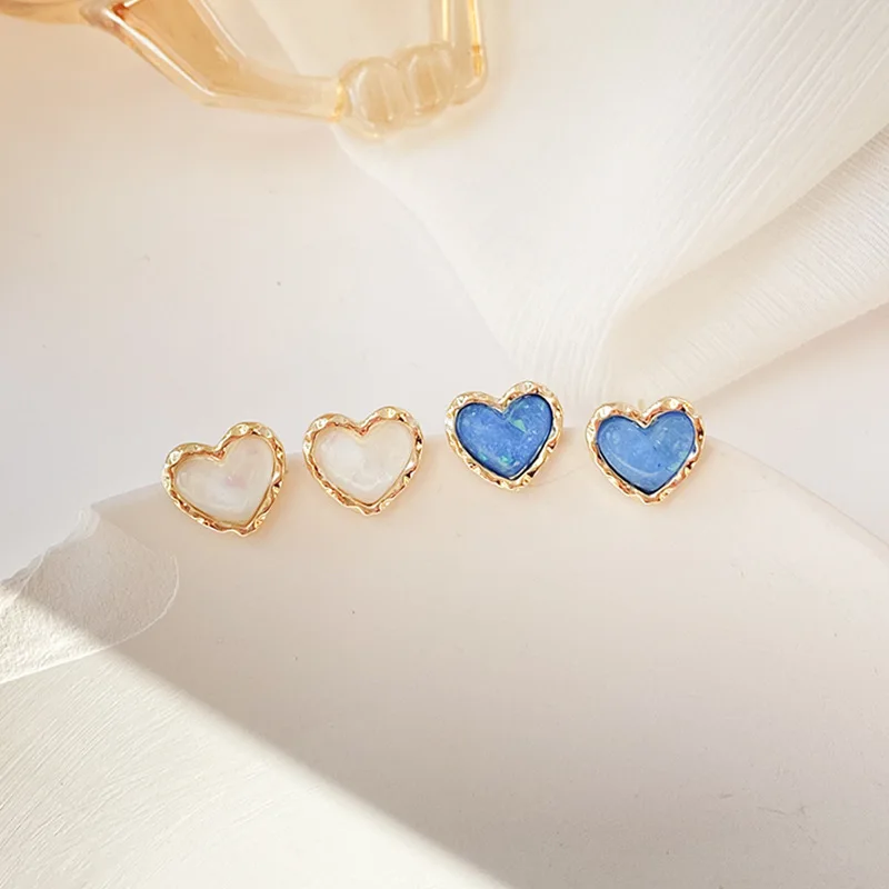 Trendy Lovely Sweet Heart Earrings Earclips Small Gentle White Heart-shaped Clip on Earrings No Pierced for Children Kids Girls