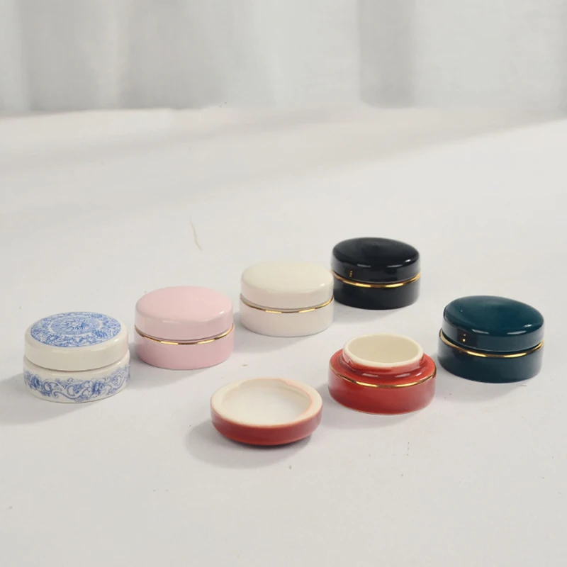 7ml Ceramic Cosmetic Makeup Jar Pots Vintage Color Sample Bottles Eyeshadow Cream Lip Balm Container Cream Jar Empty Blush Box