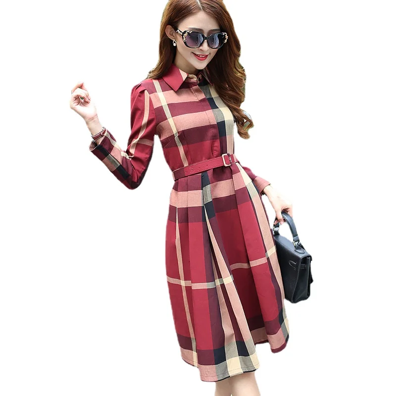 Women\'s Autumn New A- line Large Hem Plaid Printed Long-Sleeved Dress (Send Belt)