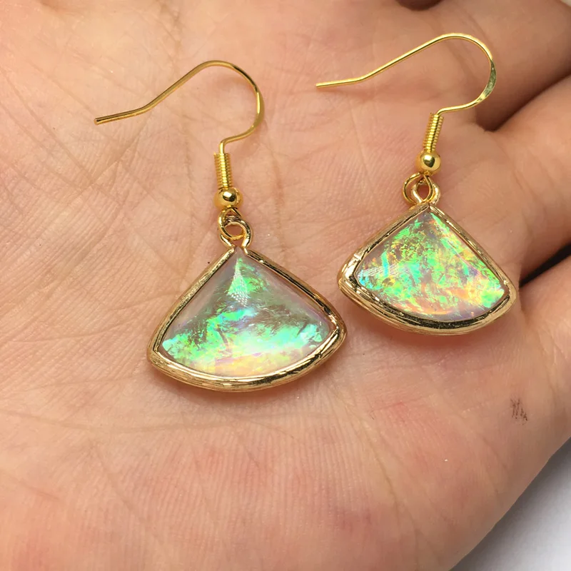 Fashion Women Handmade Natural Stone Scallop Faux Opal Earrings 18x19mm