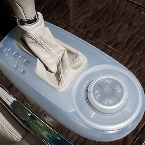 2021 New Soft Rubber Interior Dustproof Gear Box Cover for nissan Patrol Y62 2016 2017 2018 2019 Accessories 10 best sales nissan patrol y62 accessories - №2