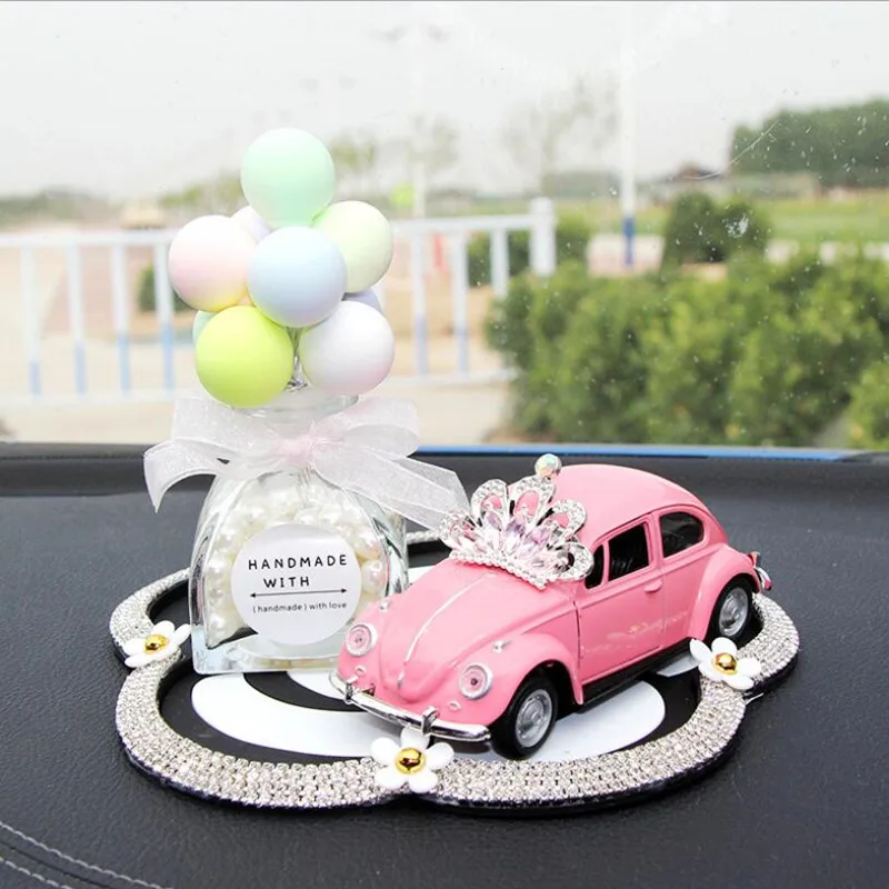 

New Family Portrait Car Decoration Cute Resin Pig Creative Combination Car Interior Decoration Home Decoration Jewelry