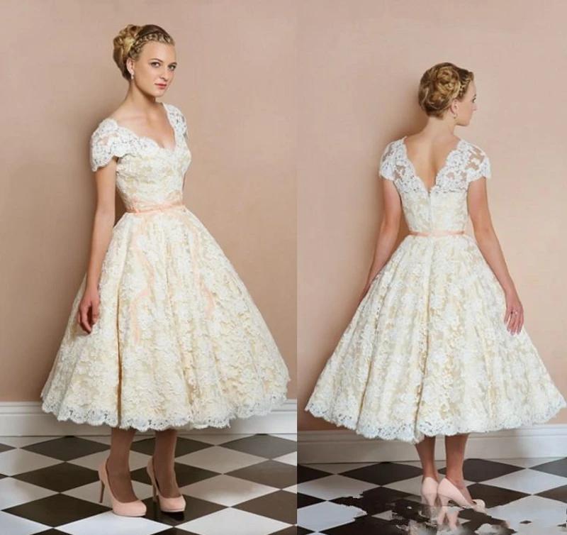 Abito da sposa vintage anni '50 personalizzato Manica ad aletta Scollo a V Pizzo Fodera champagne Una linea Lunghezza tè Abiti da sposa Vestido De Noiva