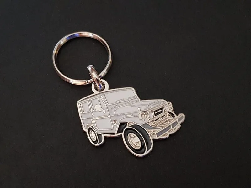 Keychain Toyota Land Cruiser FJ, FJ40 HJ40 BJ40 FJ41 OJ40 OJ50 (white) profile key ring