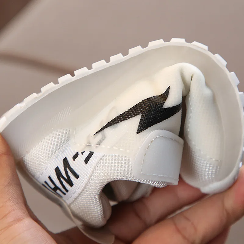 Children Luminous Shoes 2021 New Baby Flashing Lights Sneakers Toddler Little Kid LED Sneakers Boys Girls Sport Running Shoes