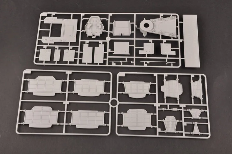 Trumpeter 05325 1/350 Scale HMS Battleship Warspite 1942 Military Ship Assembly Plastic Toy Craft Hobby Model Building Kit