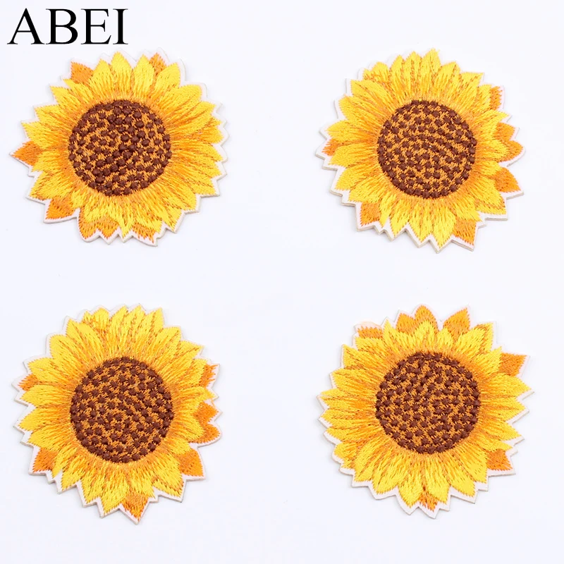 10pcs Auto-Adesivo Girasole Adesivi Per Scrapbooking FAI DA TE Carte Fatte A Mano Decorazione Del Fiore Del Ricamo Toppe E Stemmi Cucire Su Appliques