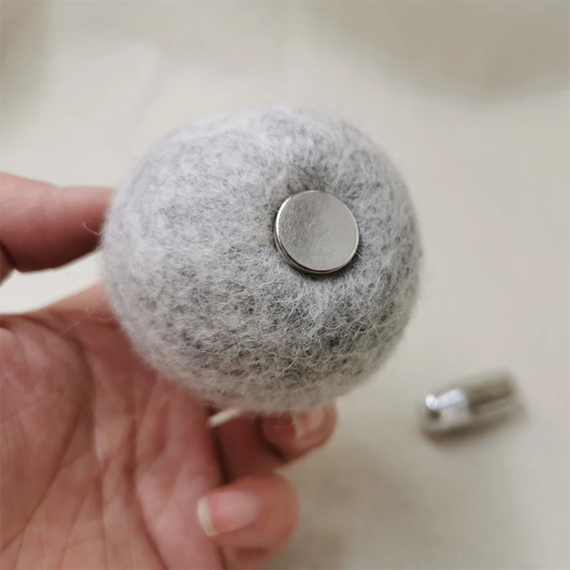 

Wool Felt Ball with Catnip for Pet, New Zealand Wool Toy, 5.5cm