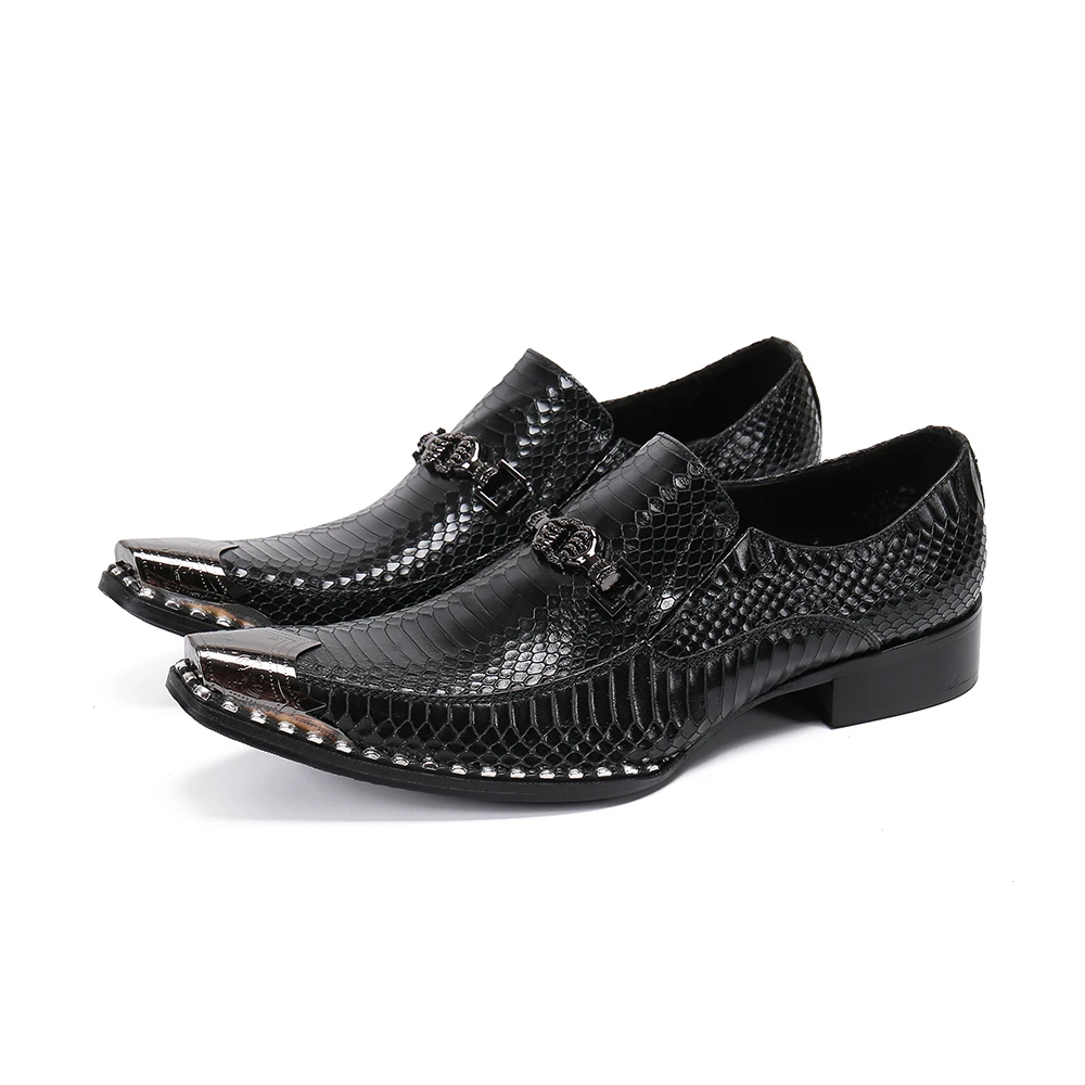 

Spring 2020 Newly Men's Quality Patent Leather Decor Studded Wedding Shoes Black Genuine Leather Soft Man Dress Shoes Formal