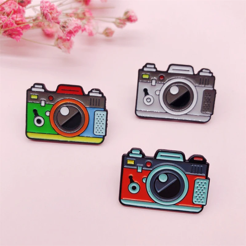 Cartoon Creative Photography Lovers Camera Camera Enamel Brooch Red Green Gray Alloy Badge Clothes Bag Cute Pin Jewelry Gift