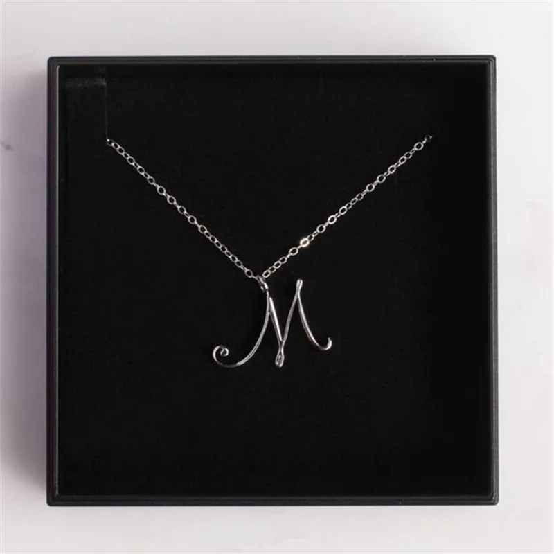 2019 Lovely Letter M Necklace for Mom/Girlfriend Party Jewelry.