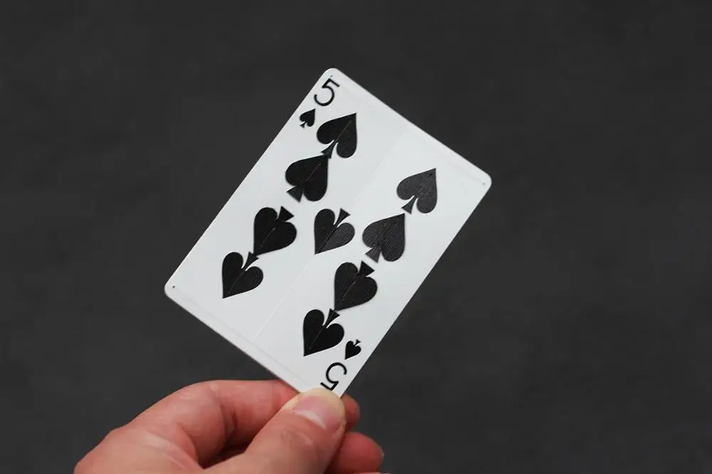 5 of spades to 9 of hearts Moving Pips poker Card Magic Tricks Card Change Magie Illusion Gimmick Props Magica trucos de magia