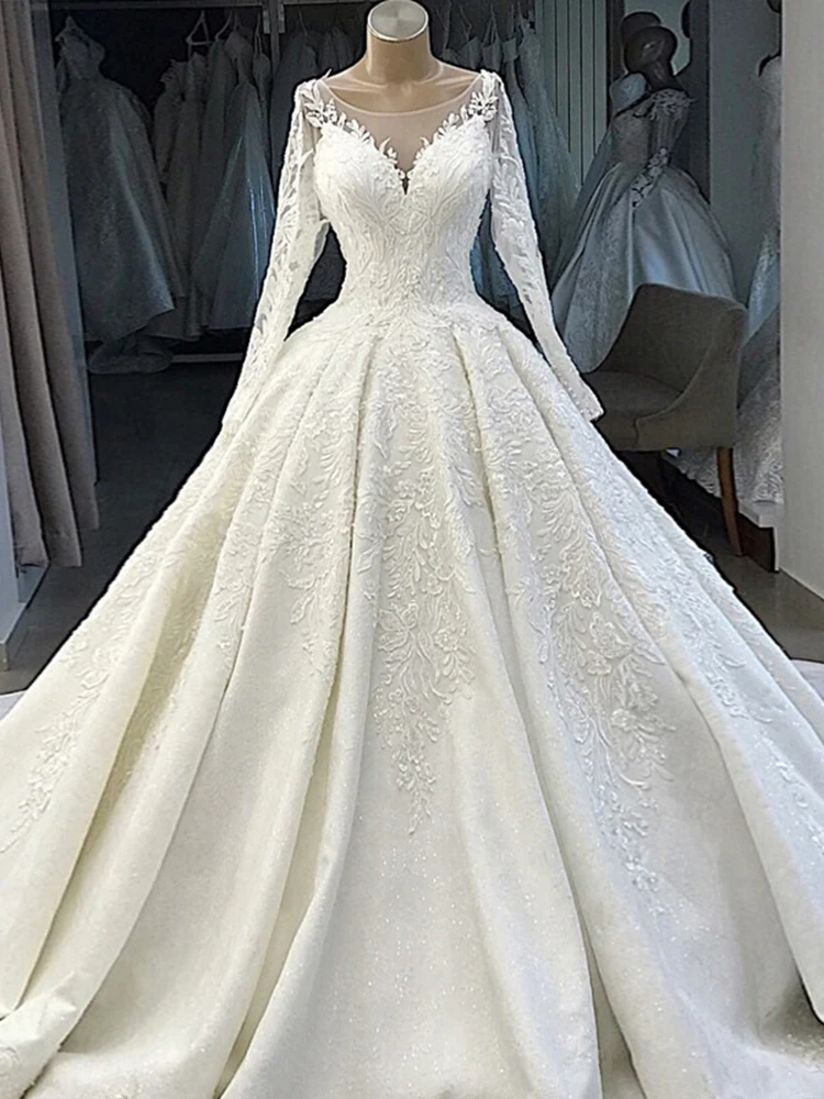 Robe De mariée en dentelle romantique, avec des Appliques De perles, bouton au dos, ligne A, manches longues, style Boho, blanche