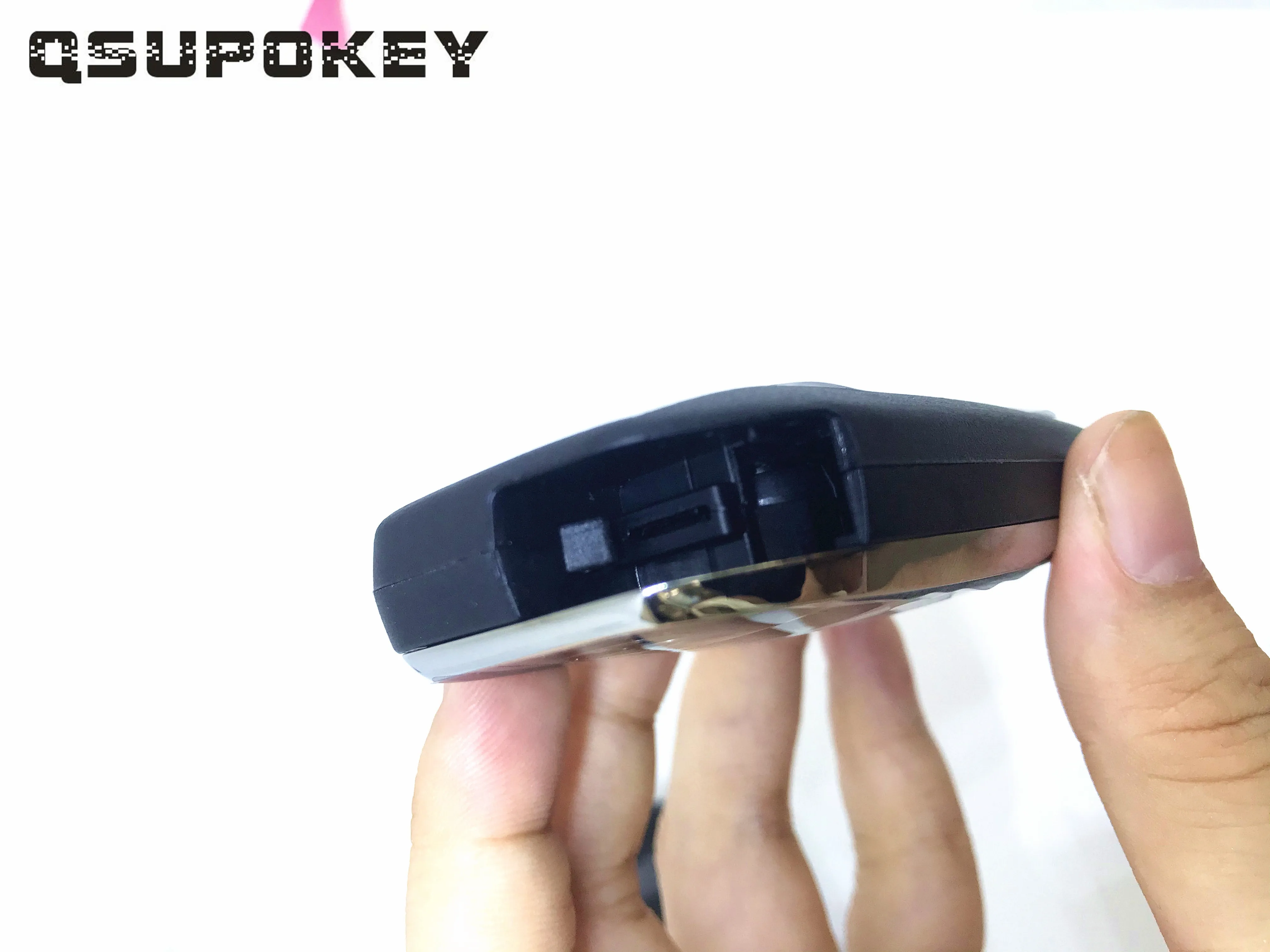 Qsupokey Original Replacement 4 Button Car Remote cover Without Emergency Key Fit FOR Original  T-oyota Fortuner