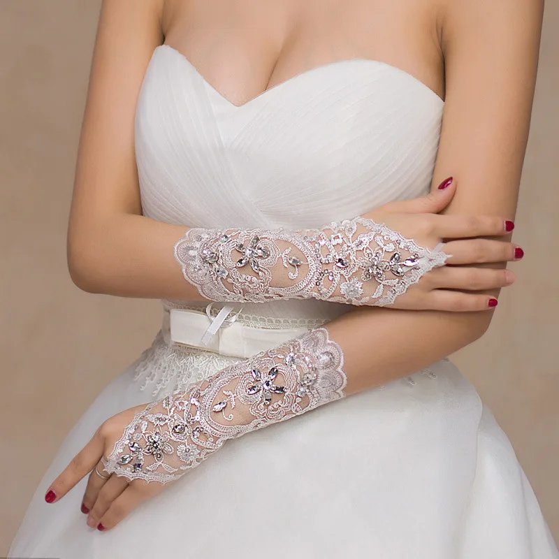 Guantes cortos blancos para vestido de novia, accesorios sin dedos con incrustaciones de diamantes de imitación, guante de encaje nupcial, 1 par