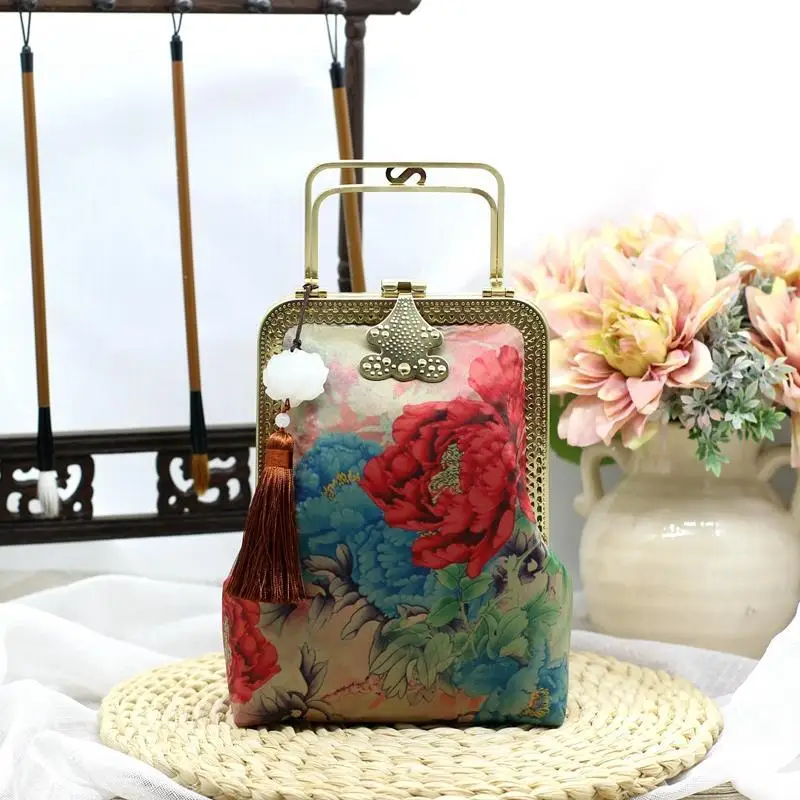 

Handmade Vintage Fashion Flowers Phone Shell Bags Chic Lady Chain Women Shoulder Bag Crossbody Bags Tote Women's Handbags Purses