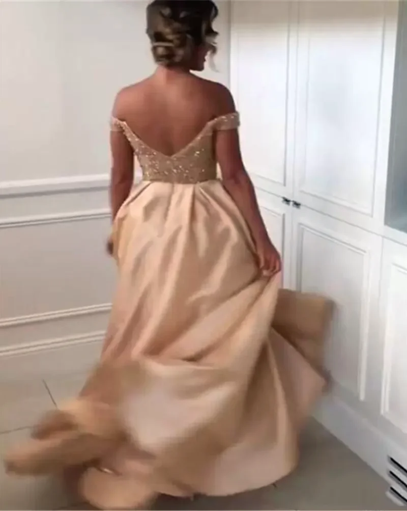 Vestidos de dama de honor dorados con hombros descubiertos, largo hasta el suelo, para dama de honor, vestidos de fiesta de invitados de boda sencillos a medida