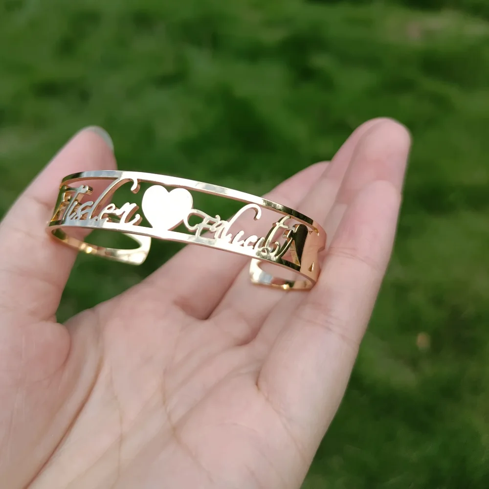 Cuff Bracelet Customized Name Heart Bracelets Two Colors Custom Open Bangle Femme Nameplate Stainless Steel Women Letter Wrist