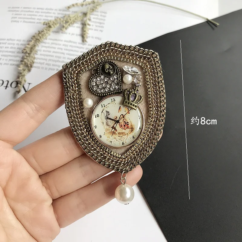 Vintage luxury brand design numer 5 akcesoria broszka perła odznaka płaszcz ze sprzączką bow broszki akcesoria — zdjęcie 4