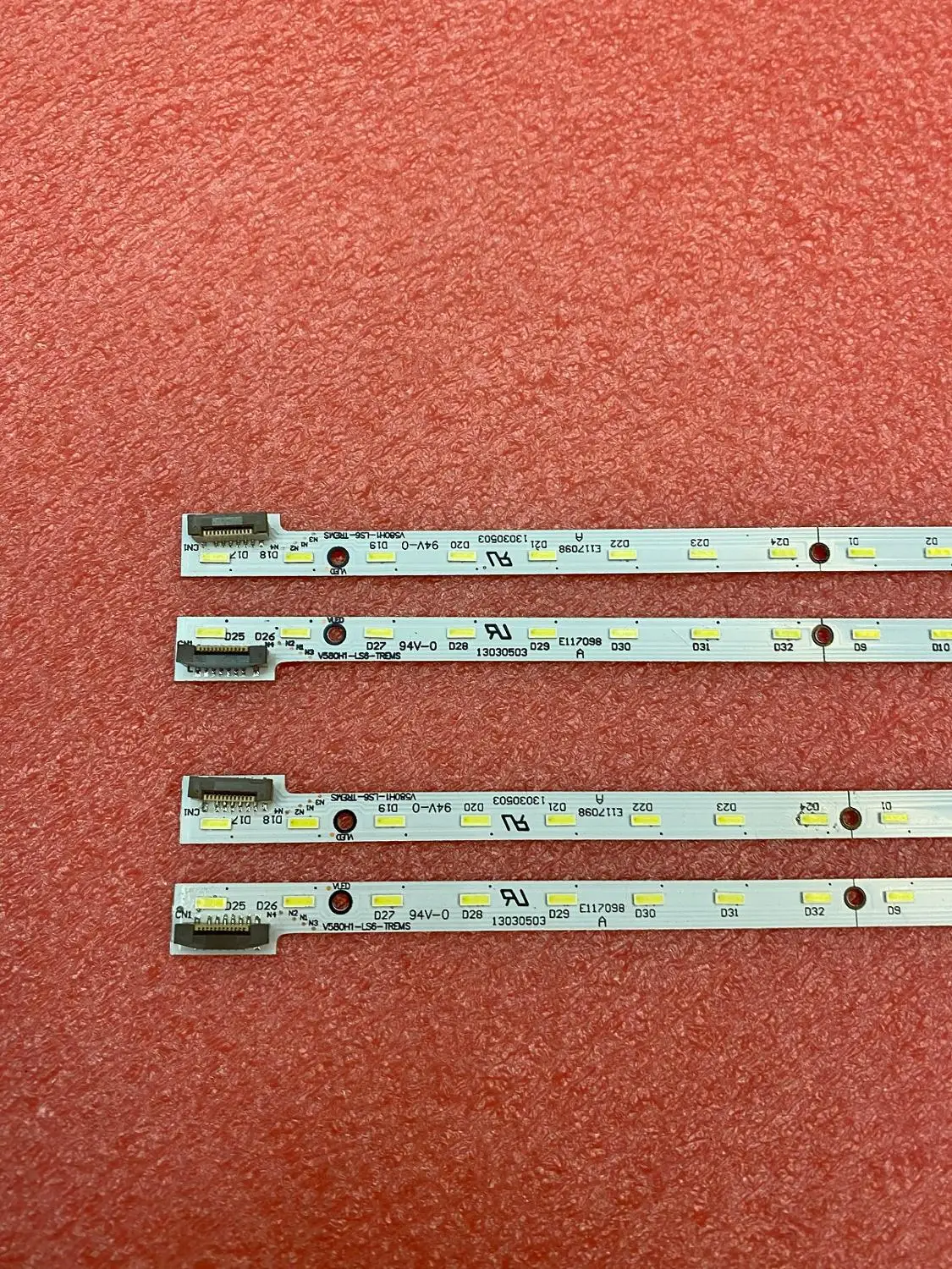 Nouveau 4 pièces/lot 32LED LED rétro-éclairage pour LED58K610X3D V580HK1-LS6 V580H1-LS6-TLEM3 V580H1-LS6-TREM3 58E760A