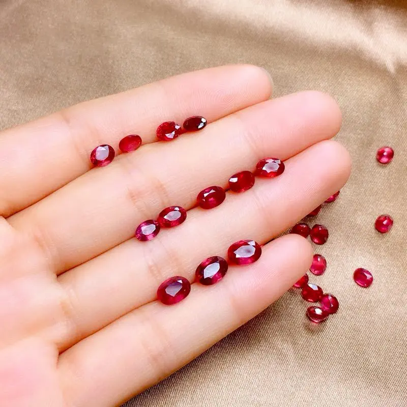 

Thailand High Quality Natural Ruby Oval 4*5mm4*6mm5*7mm Bare Stone Good Quality