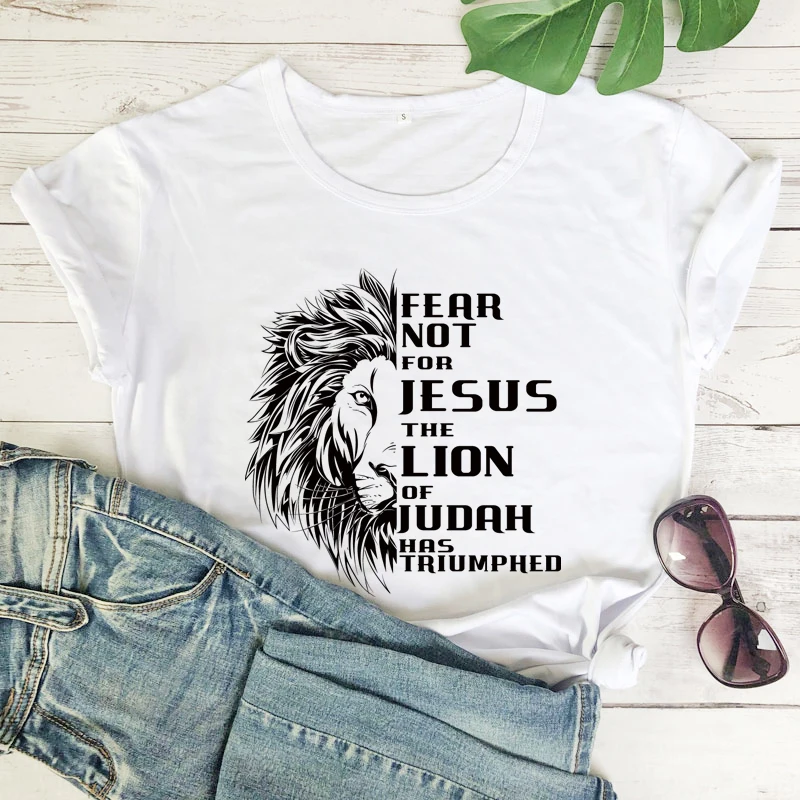 Fear Not For Jesus Lion T-shirt Aesthetic Unisex Christian Bible Top Tee Women Vintage Hipster Religion Tshirt