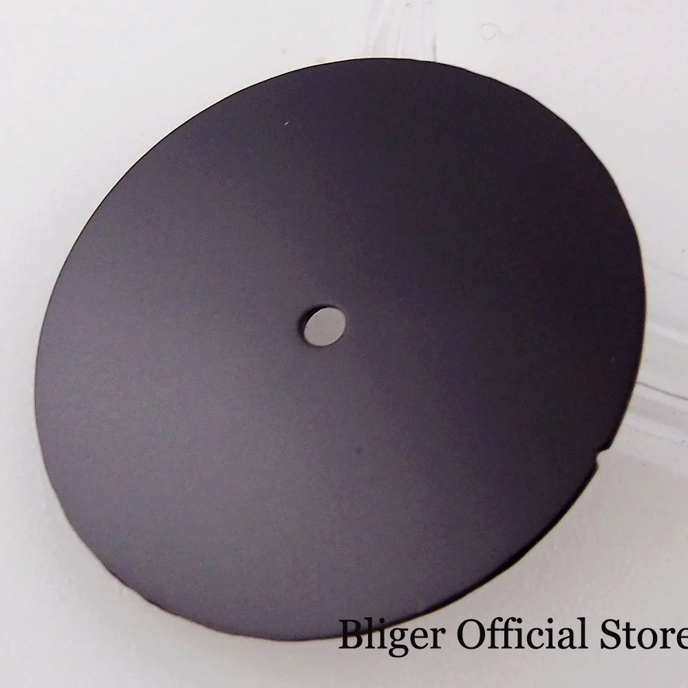 Mostrador de relógio "preto sem índice,