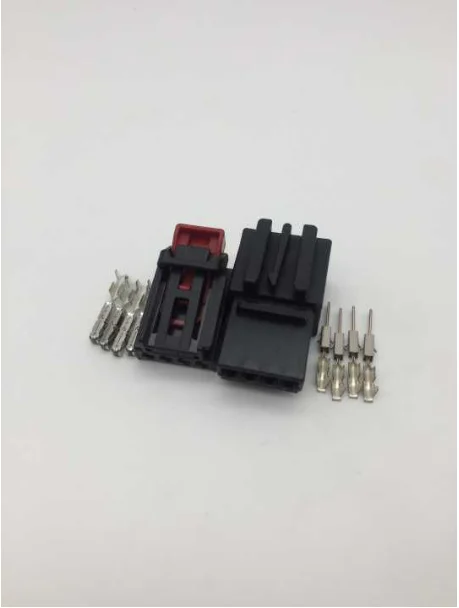 100 sets 4P Plug 7N0 972 704 3AA 972 714 Applicable to automobile Reading lamp and Taillight Seat heating plug