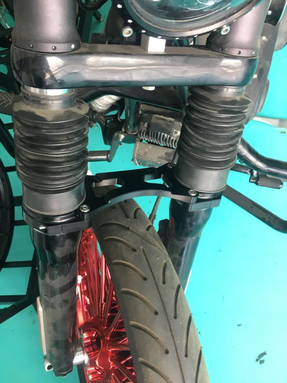 BIKINGBOY 49mm Gabelhalterung Super Glide FXD 07-10 FXDC 07-14 Street Bob FXDB 2007-2017 Low Rider FXDL 07 08 09 14 15 16 17 – Detail 9