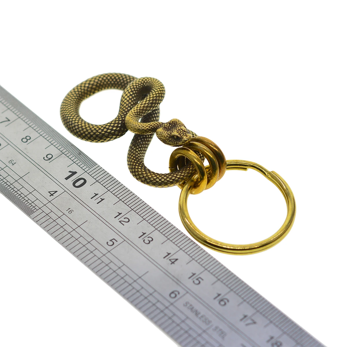 Punk Halloween super fine retro solid brass 3D cobra snake Japanese fish U hook keychains jean chains belt clip FOB EDC