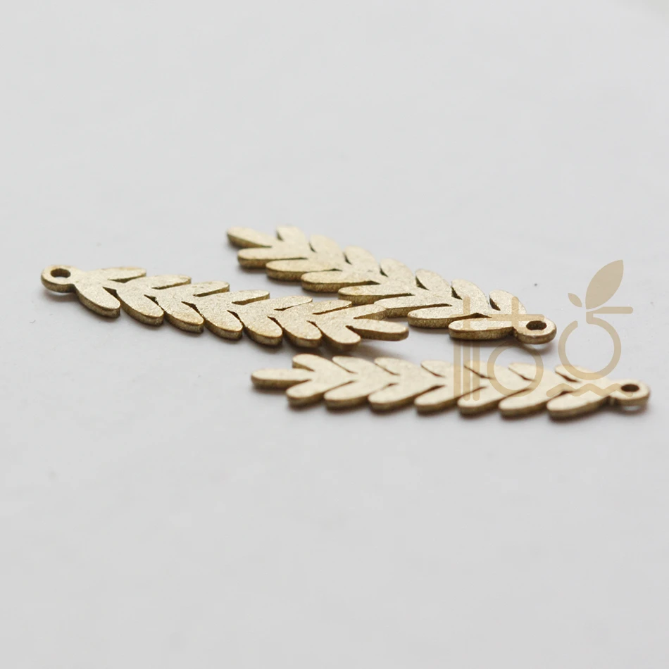 4 Pieces Laser Cut Solid Raw Brass Charm - Leaf 20x5mm (4520C)